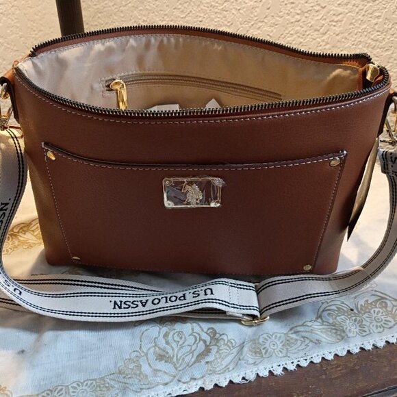U.S. Polo Assn Womens Madison Avenue Crossbody Bag - Picture 8 of 8